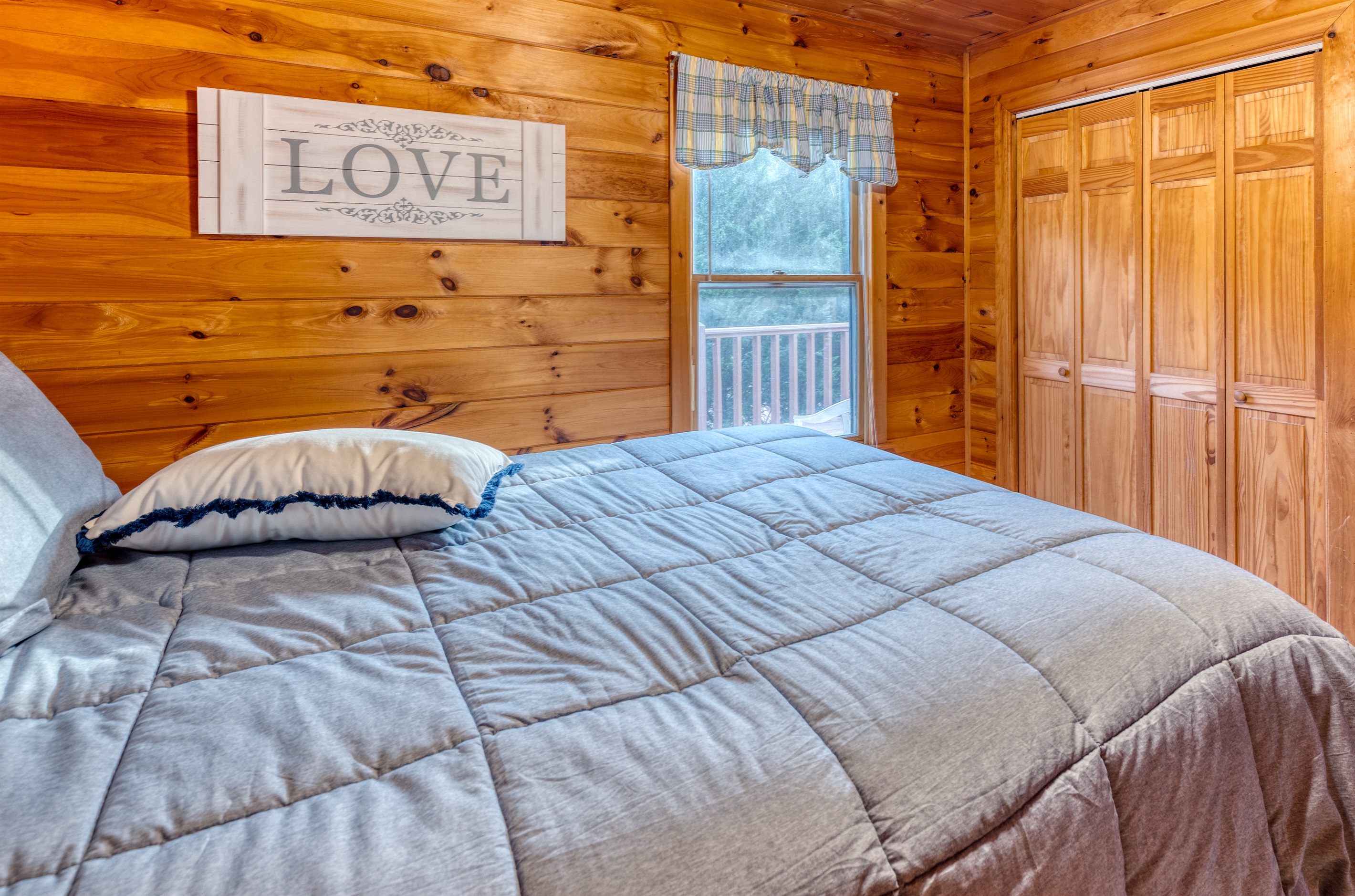 Queen Bedroom 2