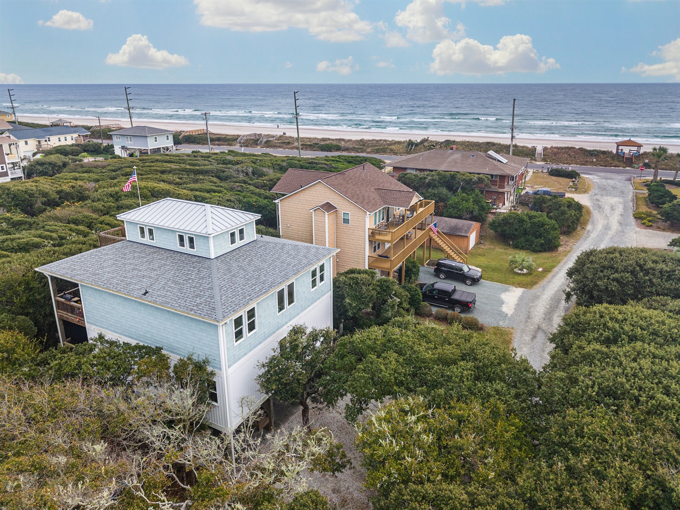 Quick walk to sun, surf, and sea.