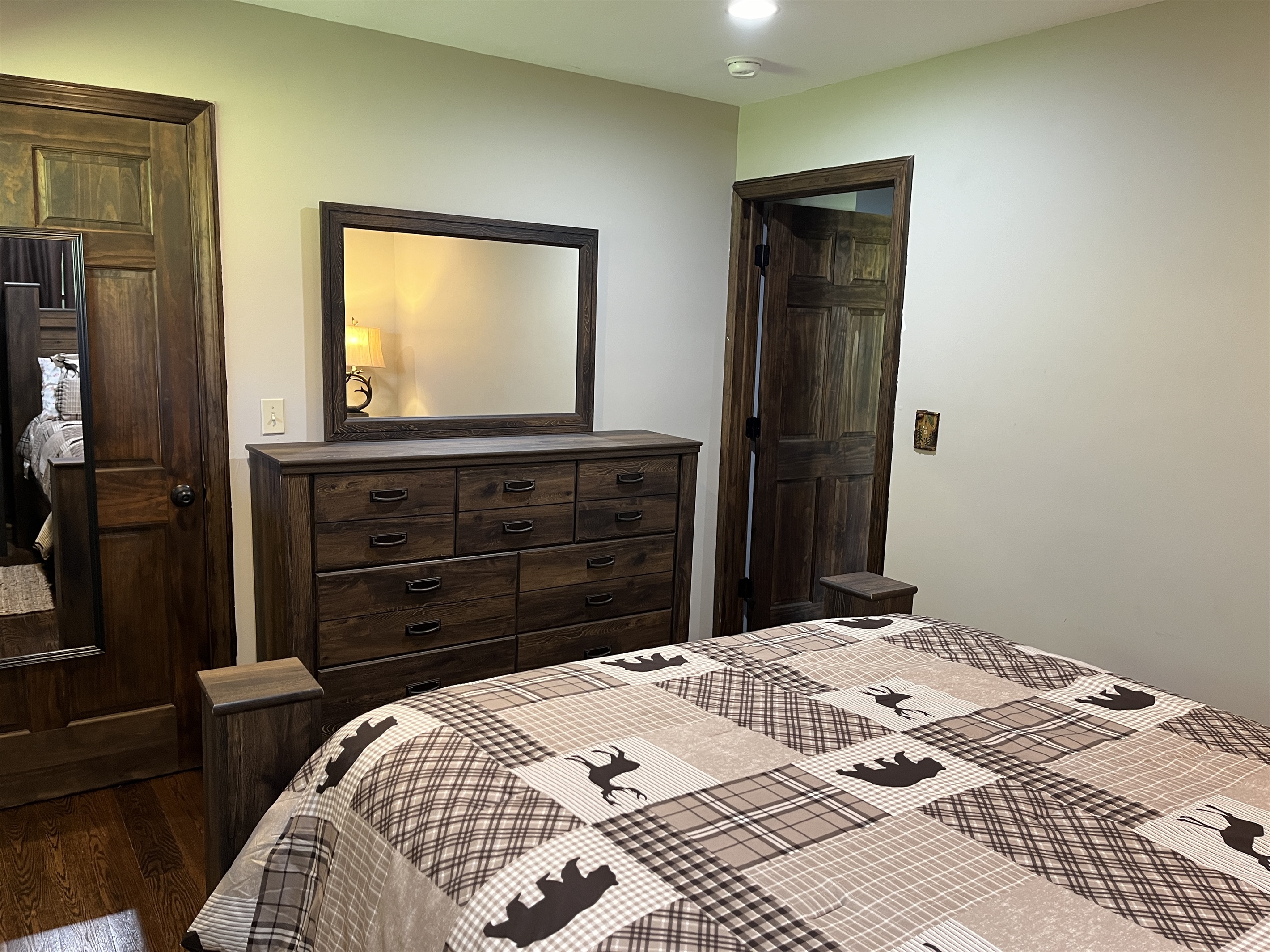 Main level Queen bedroom