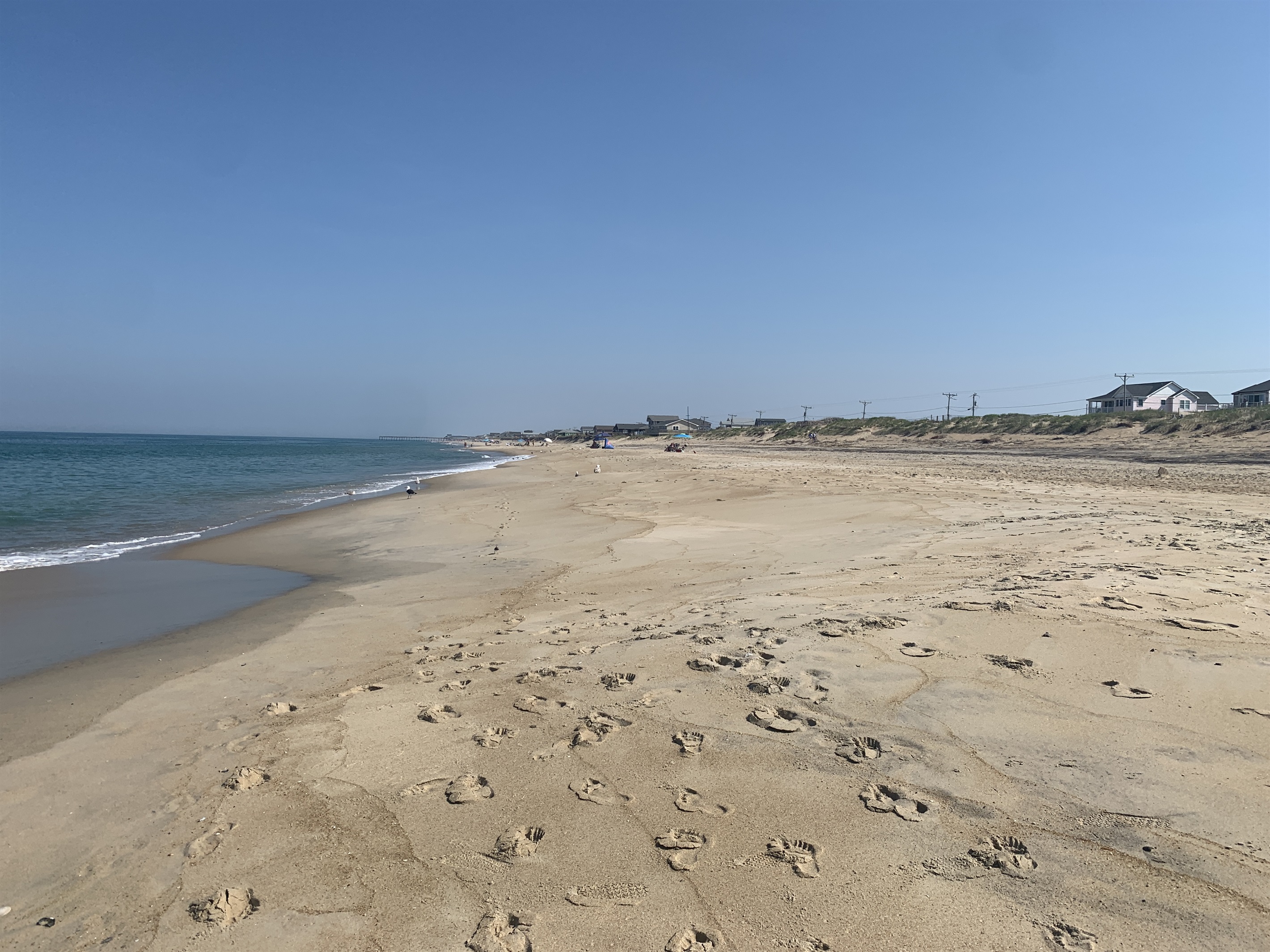 Large, low traffic CLEAN beach only 2 minutes from house!