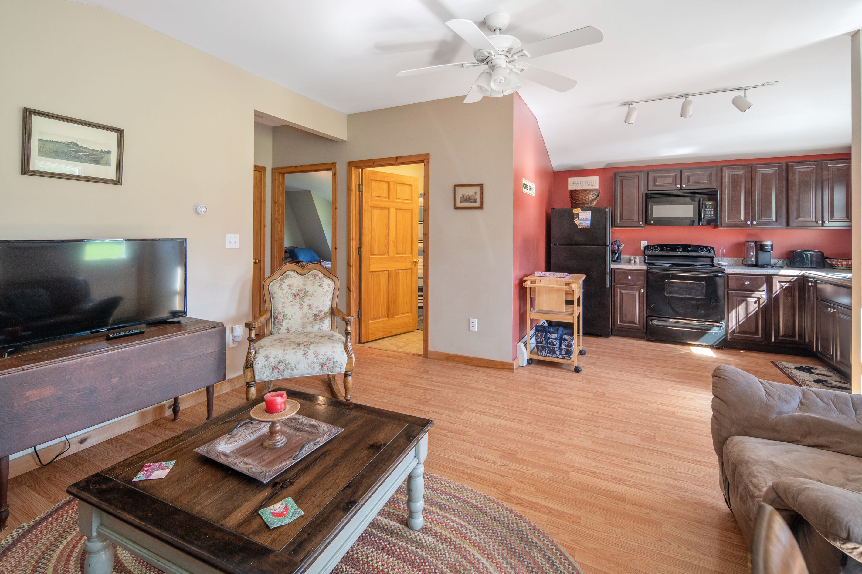 Kitchen / living area