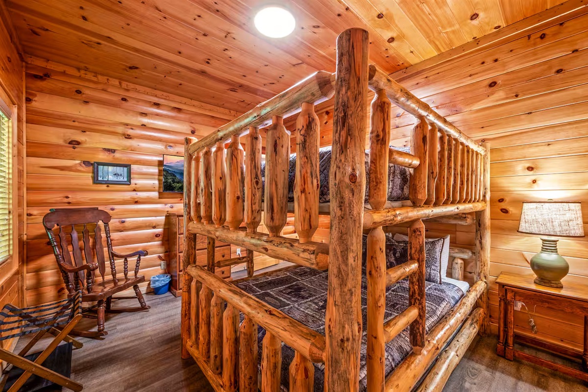 Lower Level - Queen Bunk Room