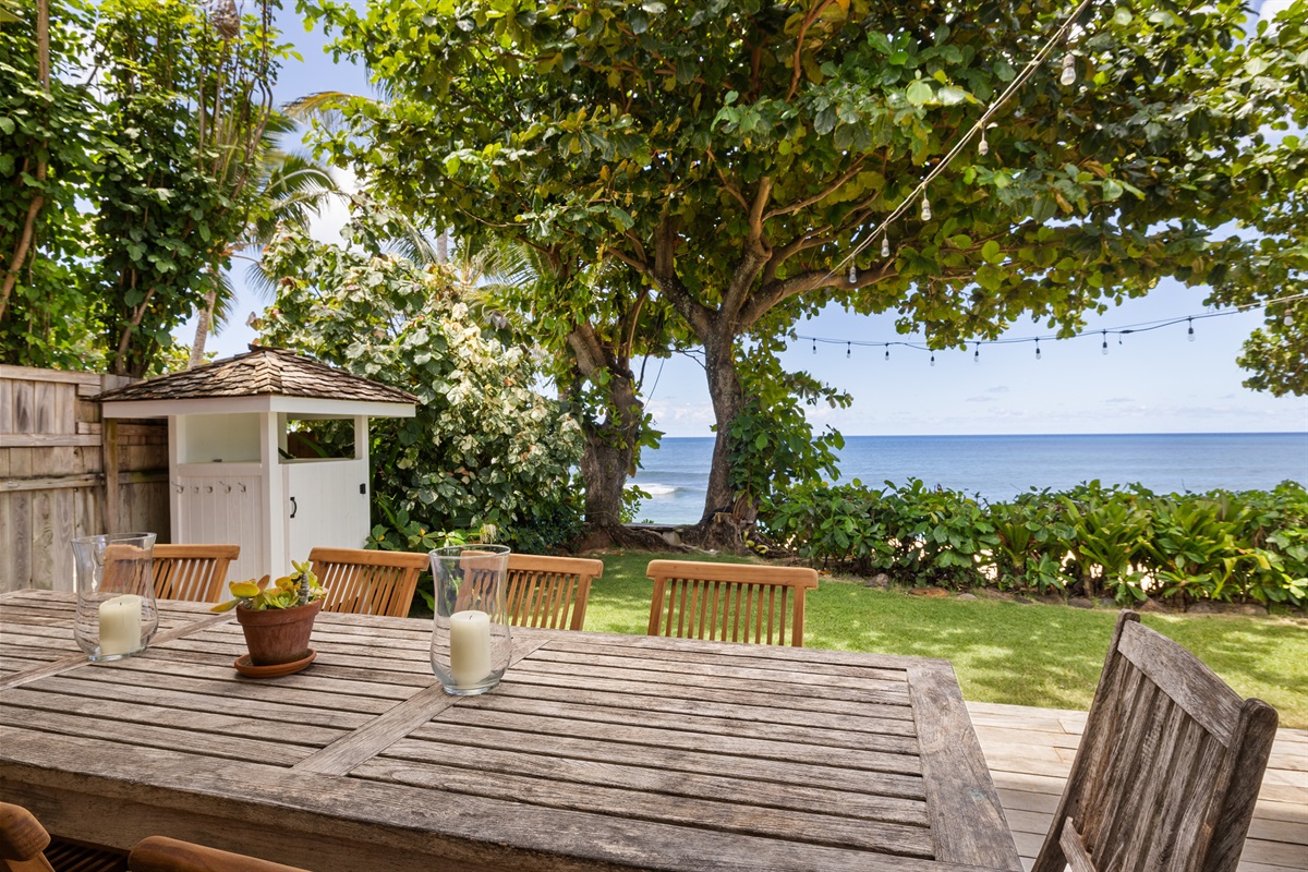 Hot/Cold outdoor shower + outdoor dining