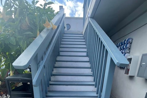 15 Stairs to condo from parking