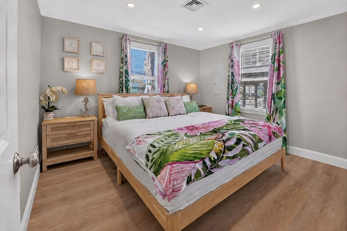 Bright tropical décor creates a cheerful and inviting atmosphere for a restful stay.