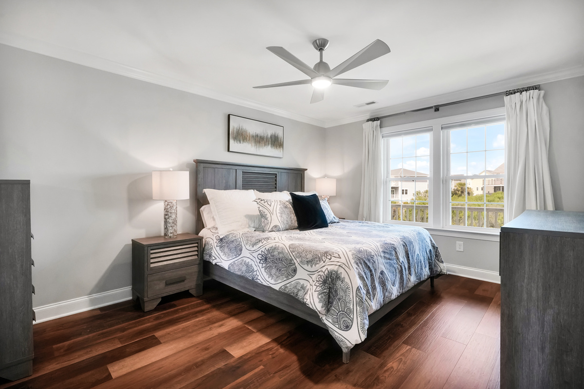 A fan and plenty of space