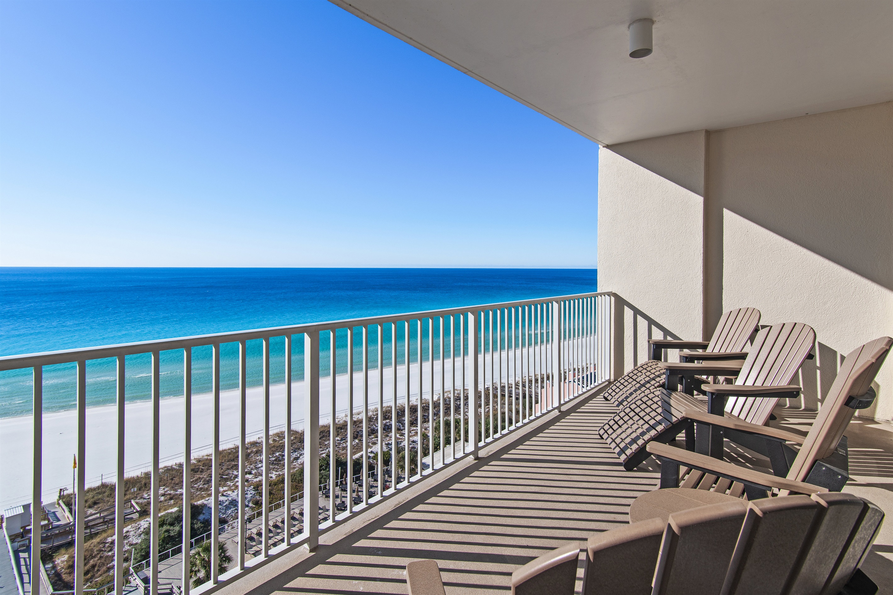 Directly Beachfront with no road to cross