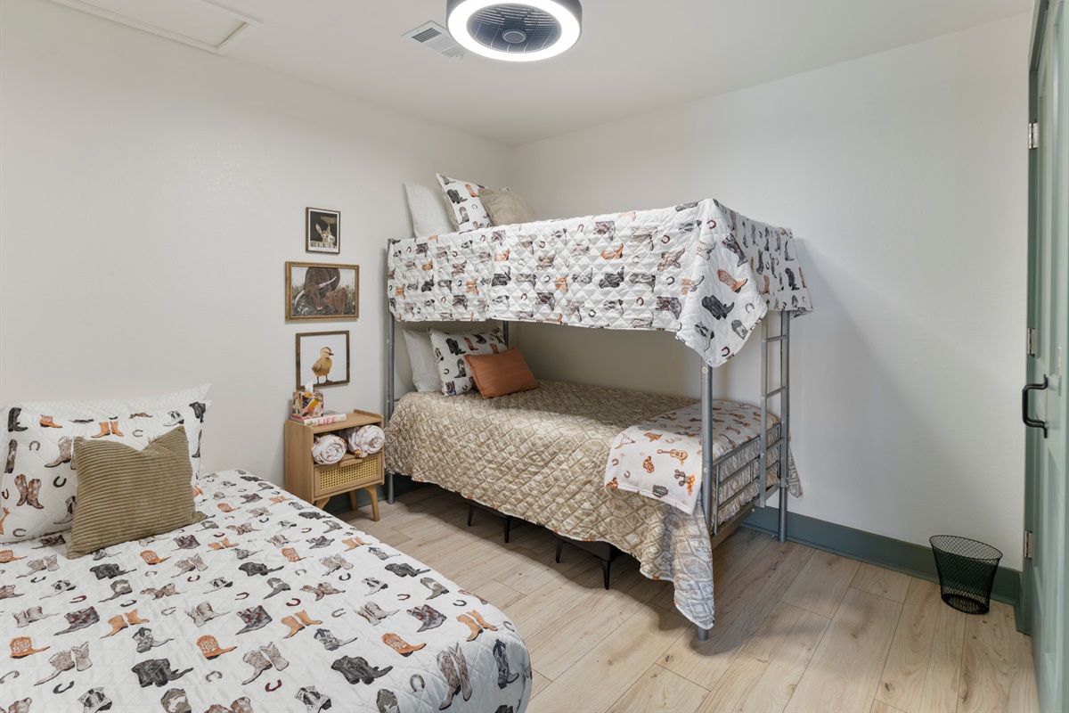 Bunkroom - perfectly situated for children