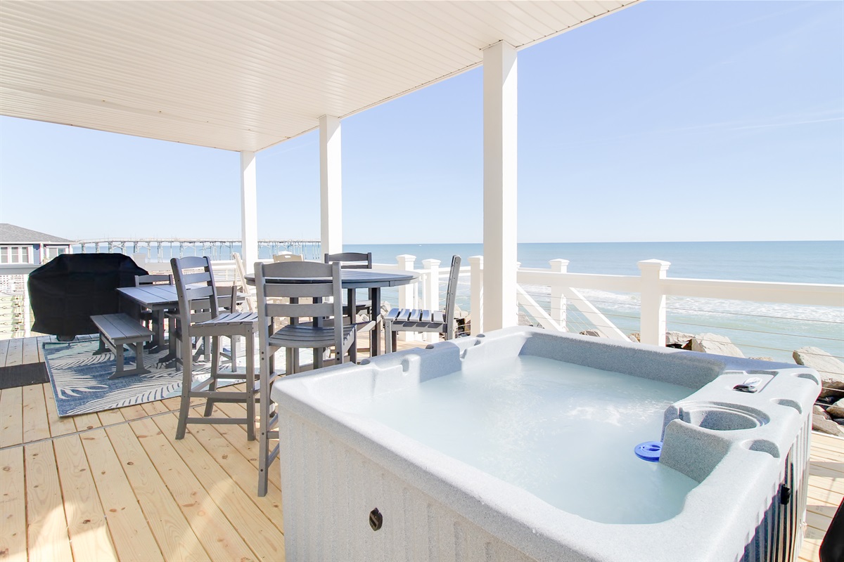 Oceanfront Home with Hot Tub and Fire Pit