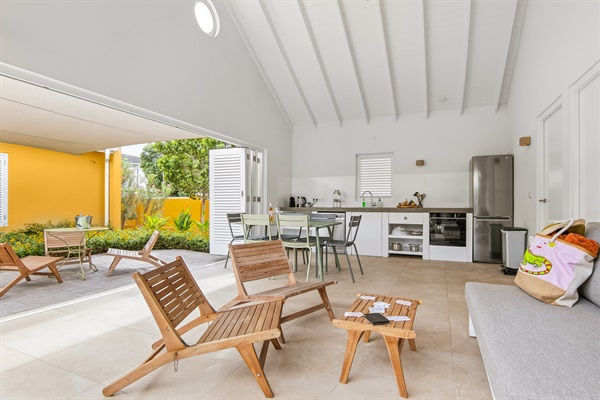 Villa Awa – Living and kitchen