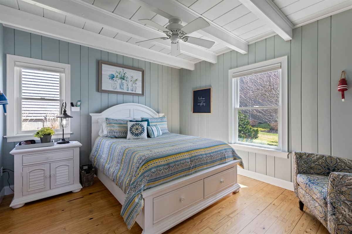 Downstairs bedroom...