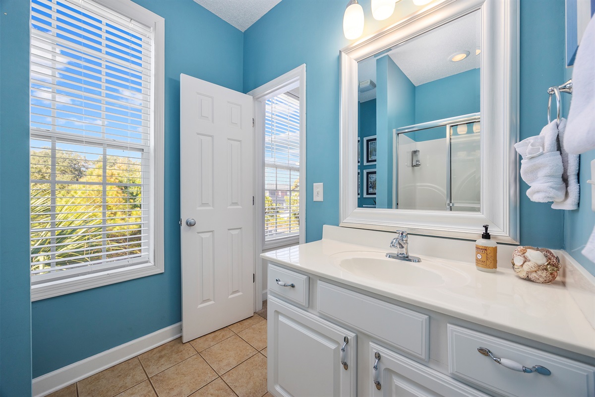 [#Bedroom] Fresh white towels, ample storage space, and beautiful morning light make getting ready a pleasure rather than a chore.