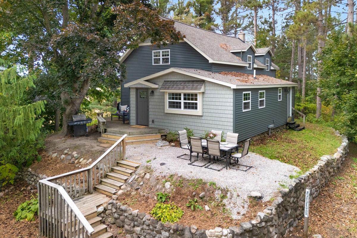 Welcome to an historic modern farmhouse at the base of the Leelanau Peninsula. Centrally located, just 8 miles to downtown TC and 22 miles to Sleeping Bear Dunes. Sleeps 12 with stocked kitchen and spacious living areas 