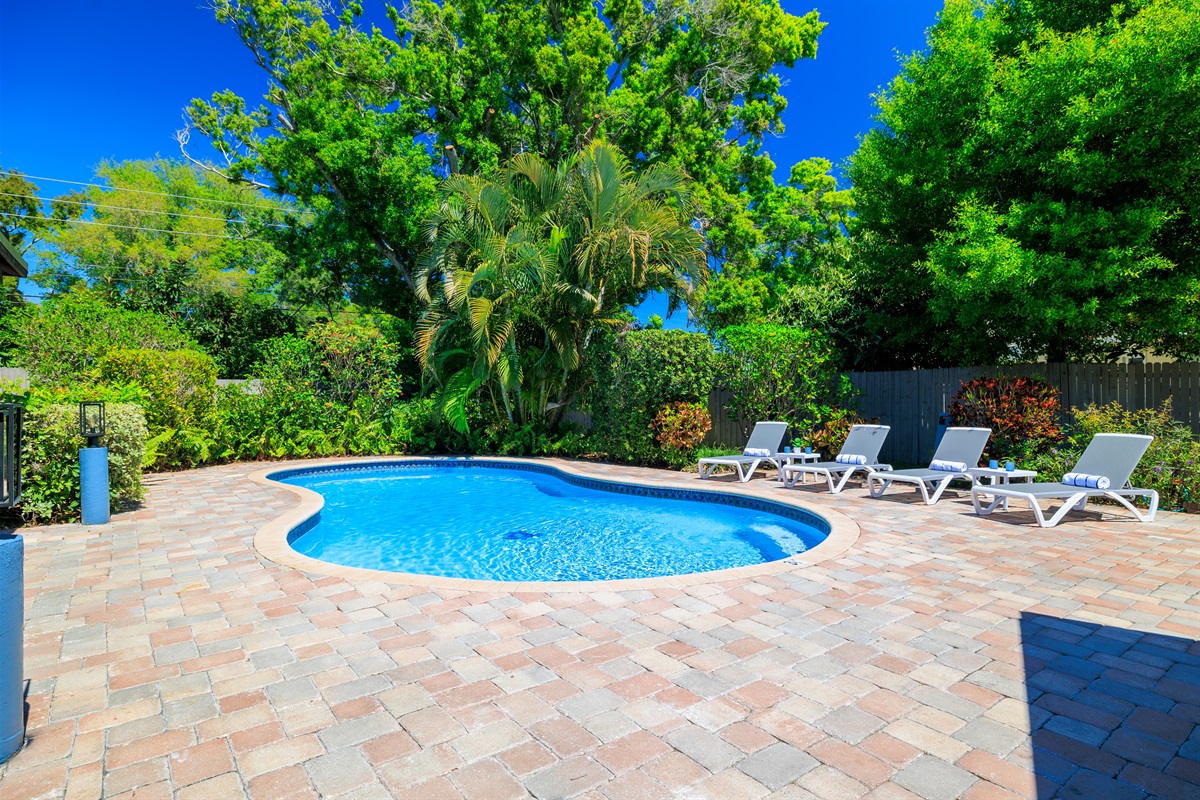 Your own tropical oasis 