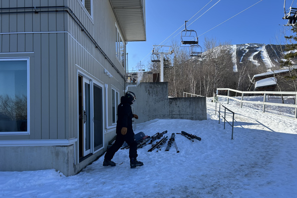 Direct Ski-in/Ski-out access