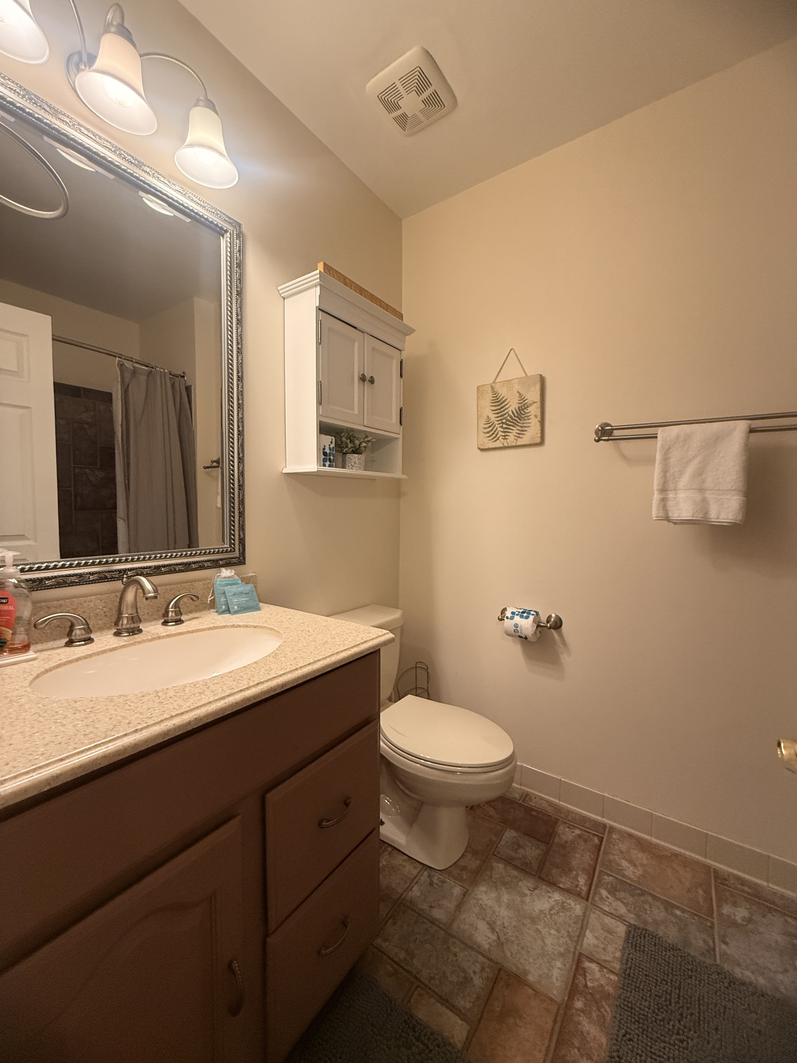 Full bathroom