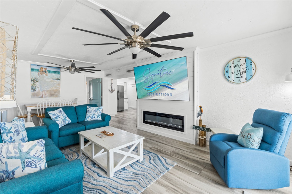 Living Room with Queen Sleeper Sofa and Amazing Views