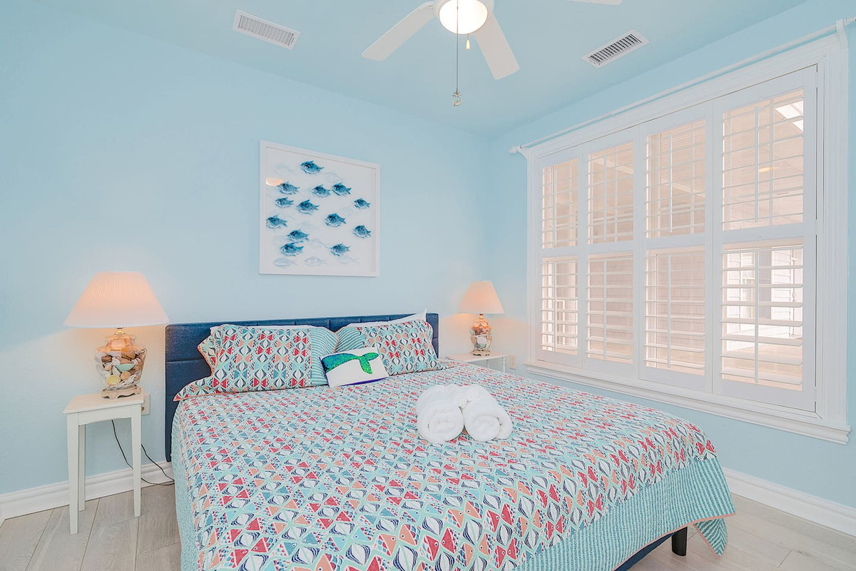 King sized bedroom #2