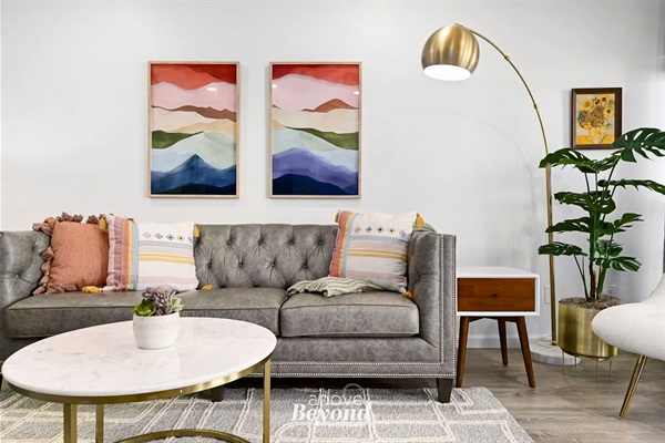 Island Breeze - Pets Stay Free, Breezy, Stylish Island Elegance