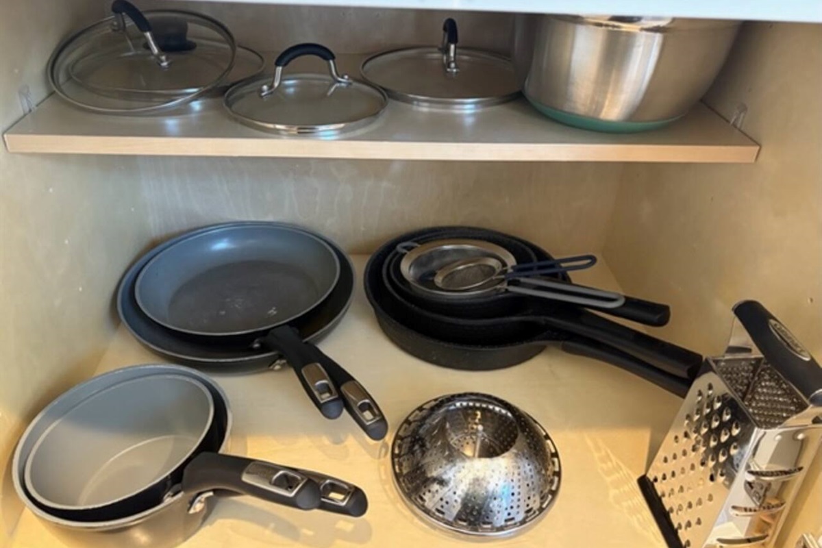 Cookware and kitchen essentials provided