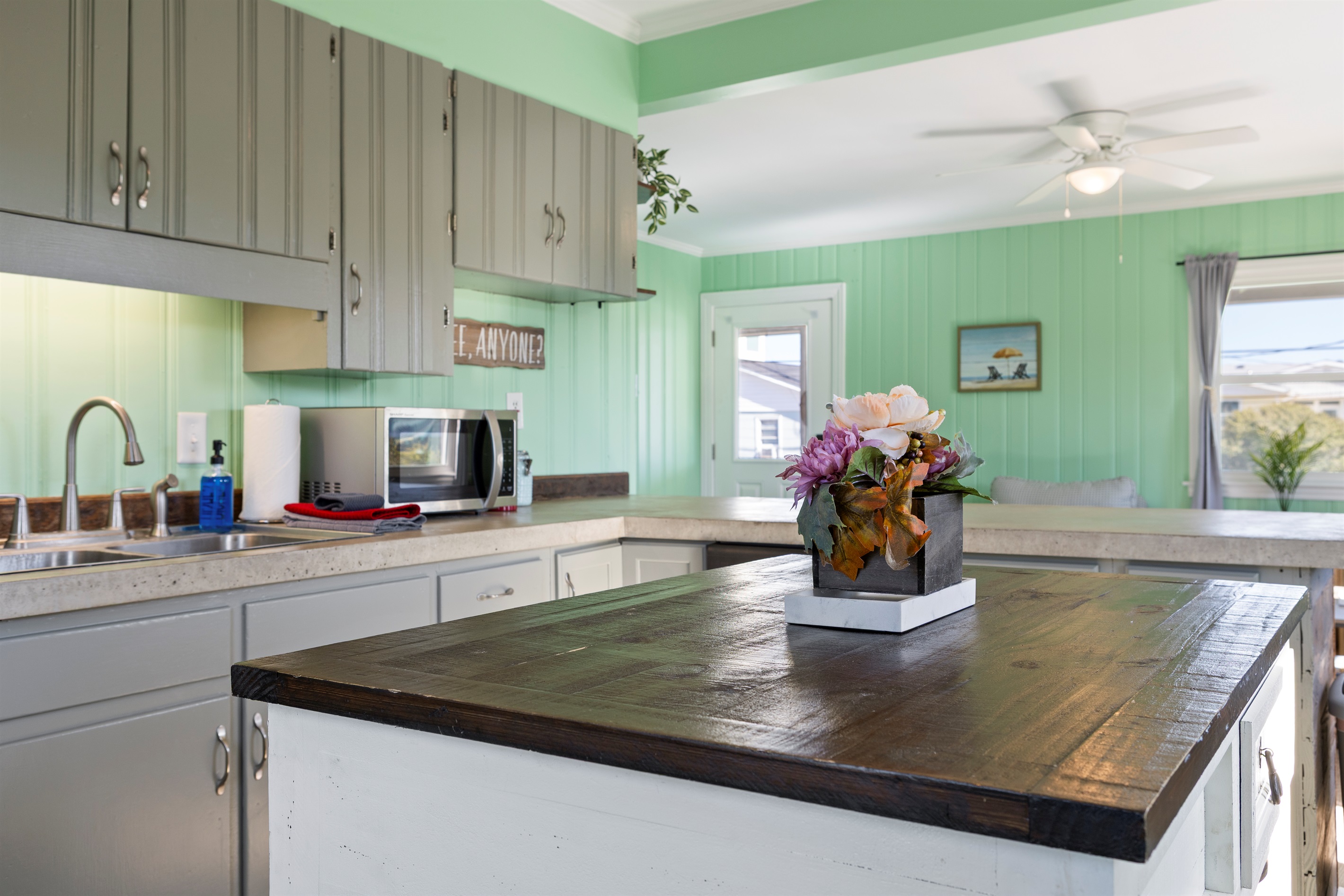 Kitchen essentials provided