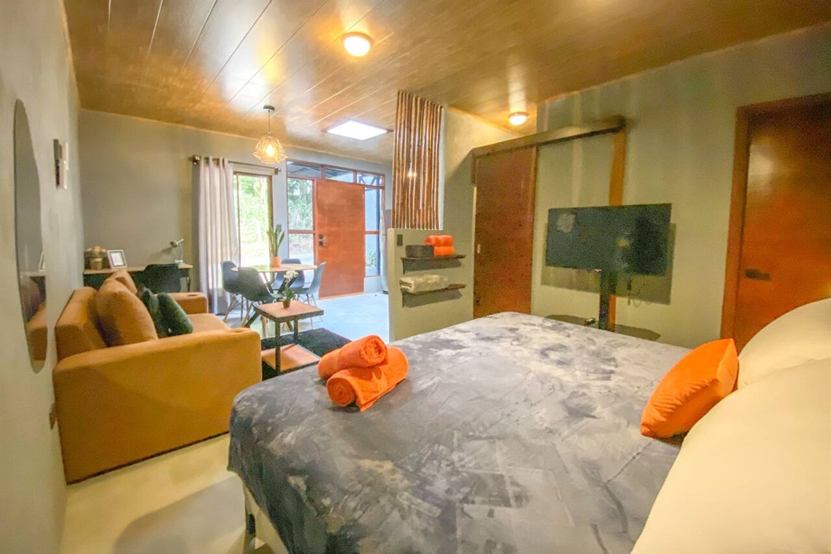 King size bed