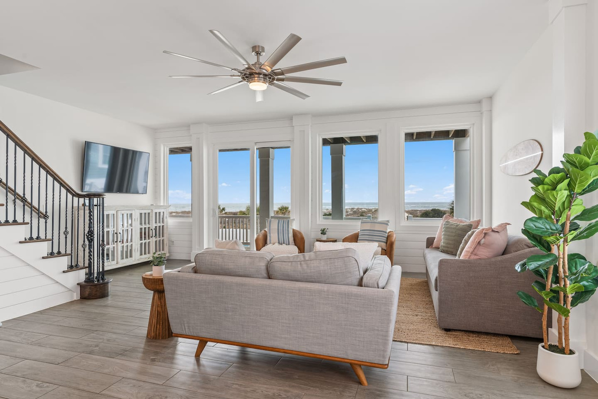 Stunning ocean views & smart TV for entertainment.