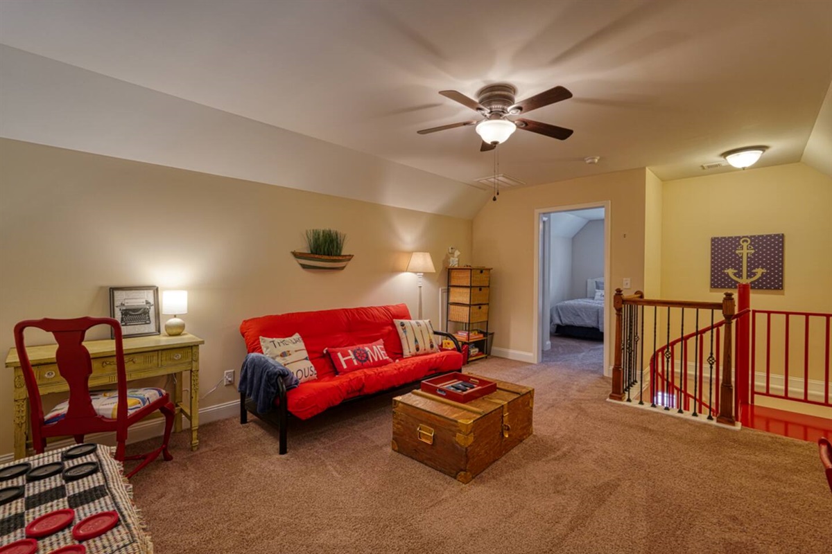 Loft area with Futon