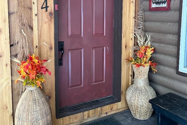 "Fall in LOVE with MAMA BEAR CABIN!