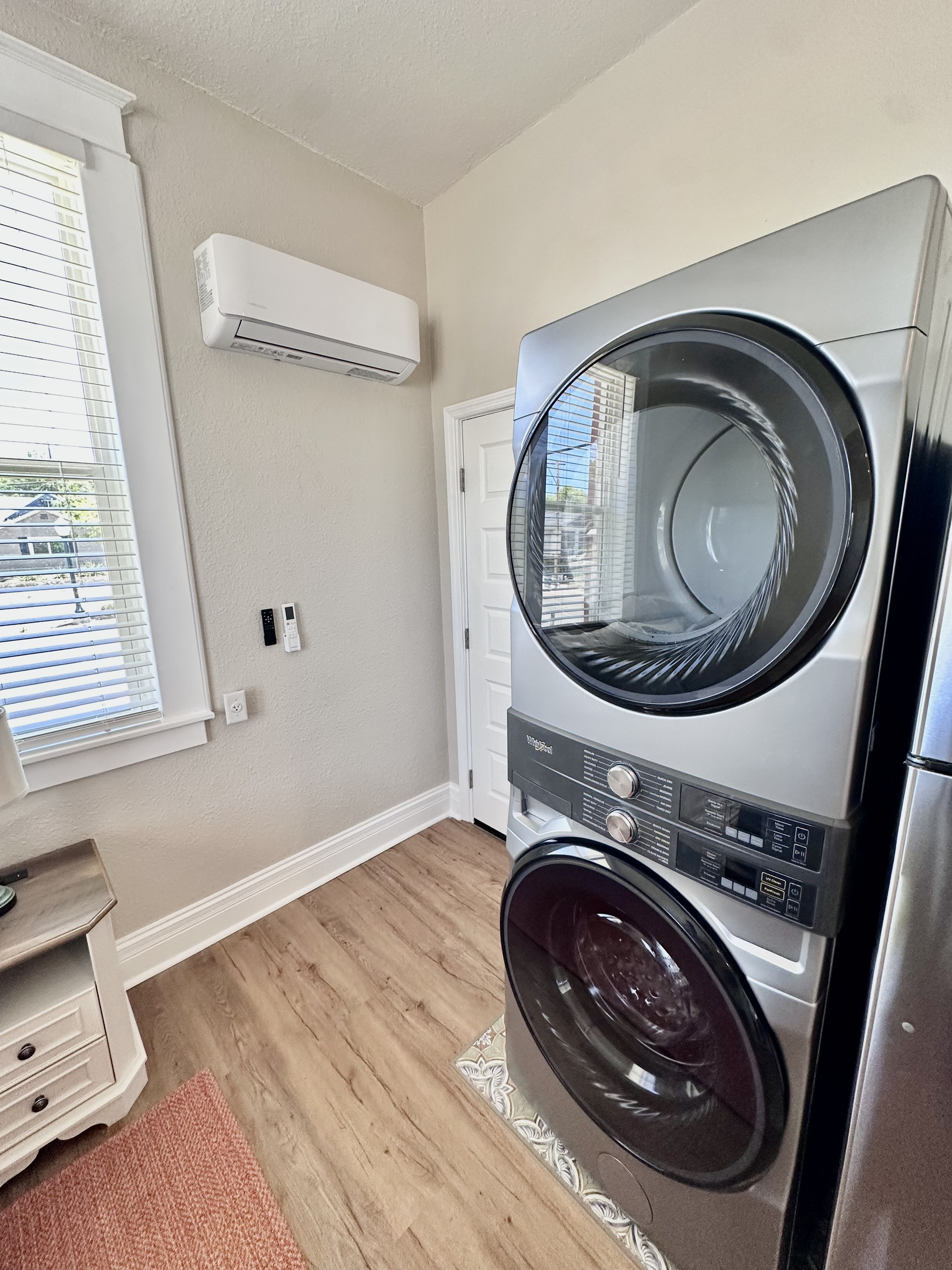 All the comforts of home, including your own in-suite laundry and brand new air-conditioning which keeps the apartment ice cold in the summer and warm in the winter.