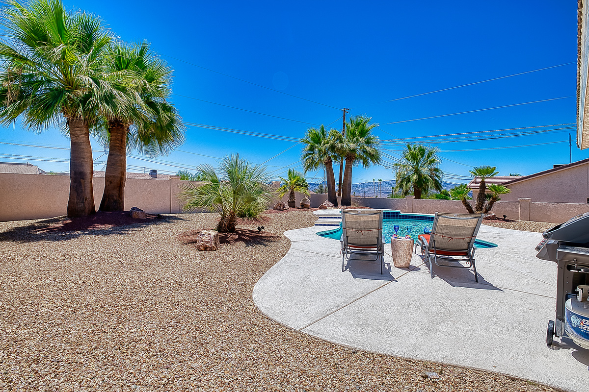 Back yard escapes, lounge poolside