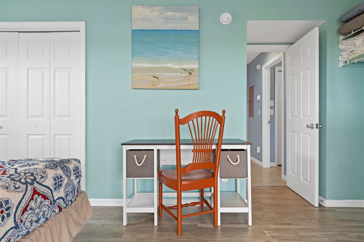 Work-friendly desk setup for those mixing business with beach