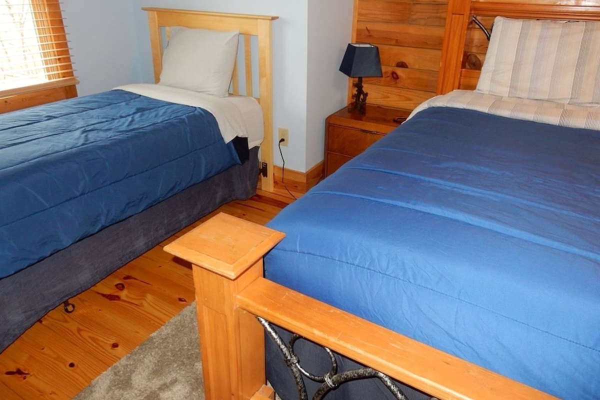 Bedroom #3 on the upper level of the cabin