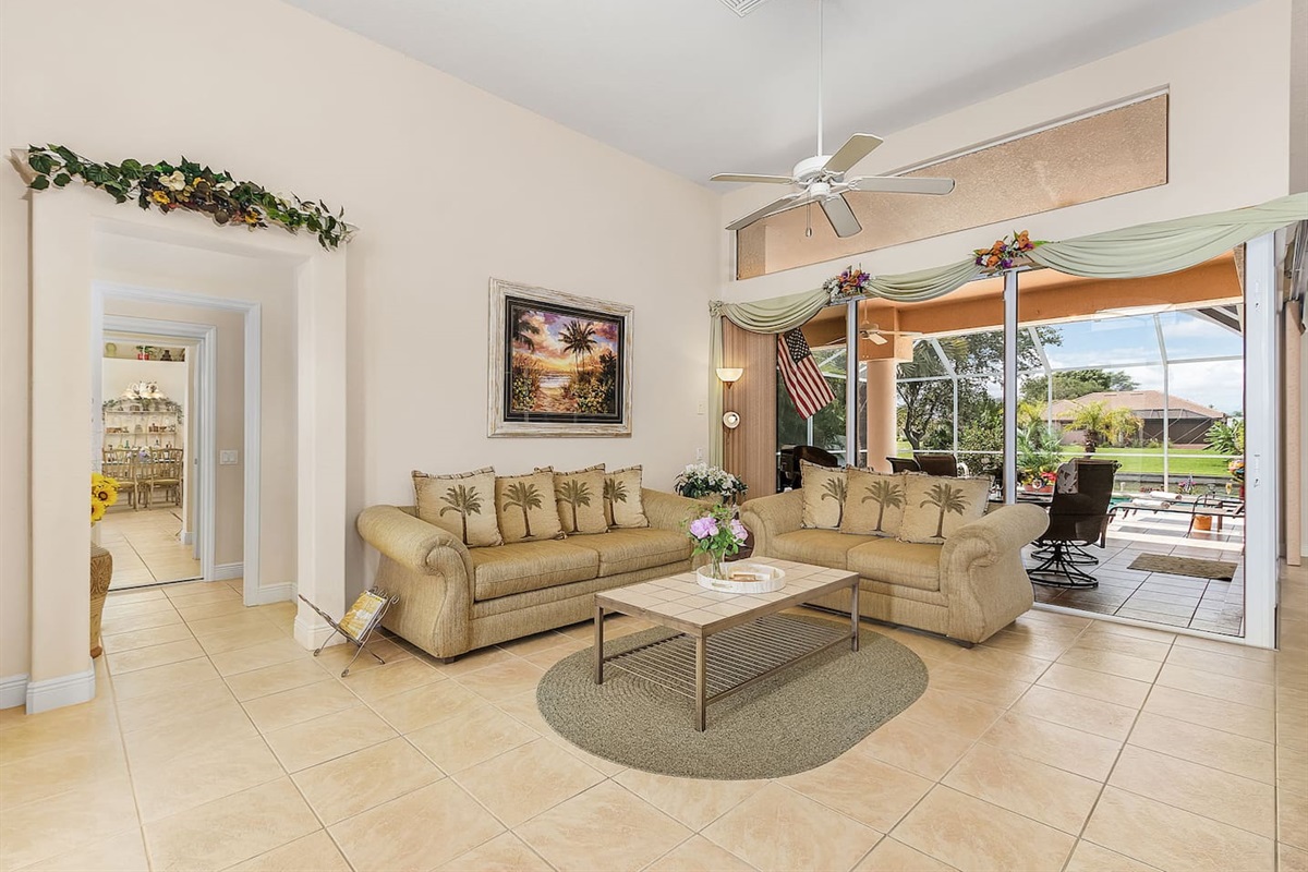 Villa Rosa - Entrance 