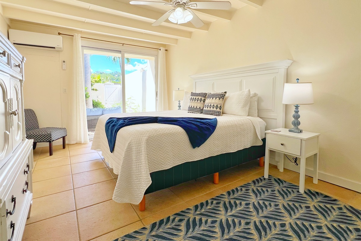 Spacious and stylish, these bedrooms offer a quiet escape from the island&rsquo;s adventures.