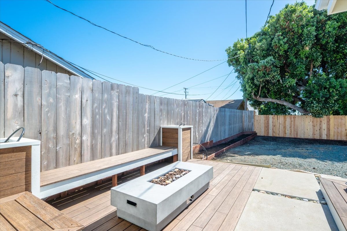 Built in fire pit and bench seating