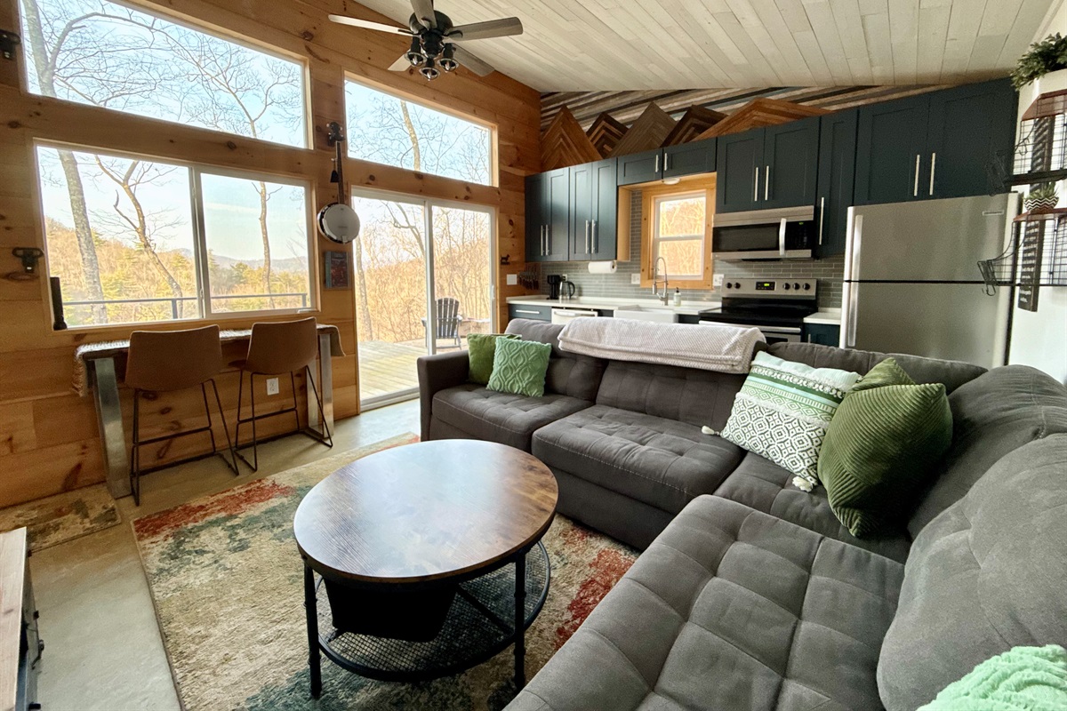 Board games, books, and mountain views set the tone for quiet, connected evenings at Wrigs Ridge.