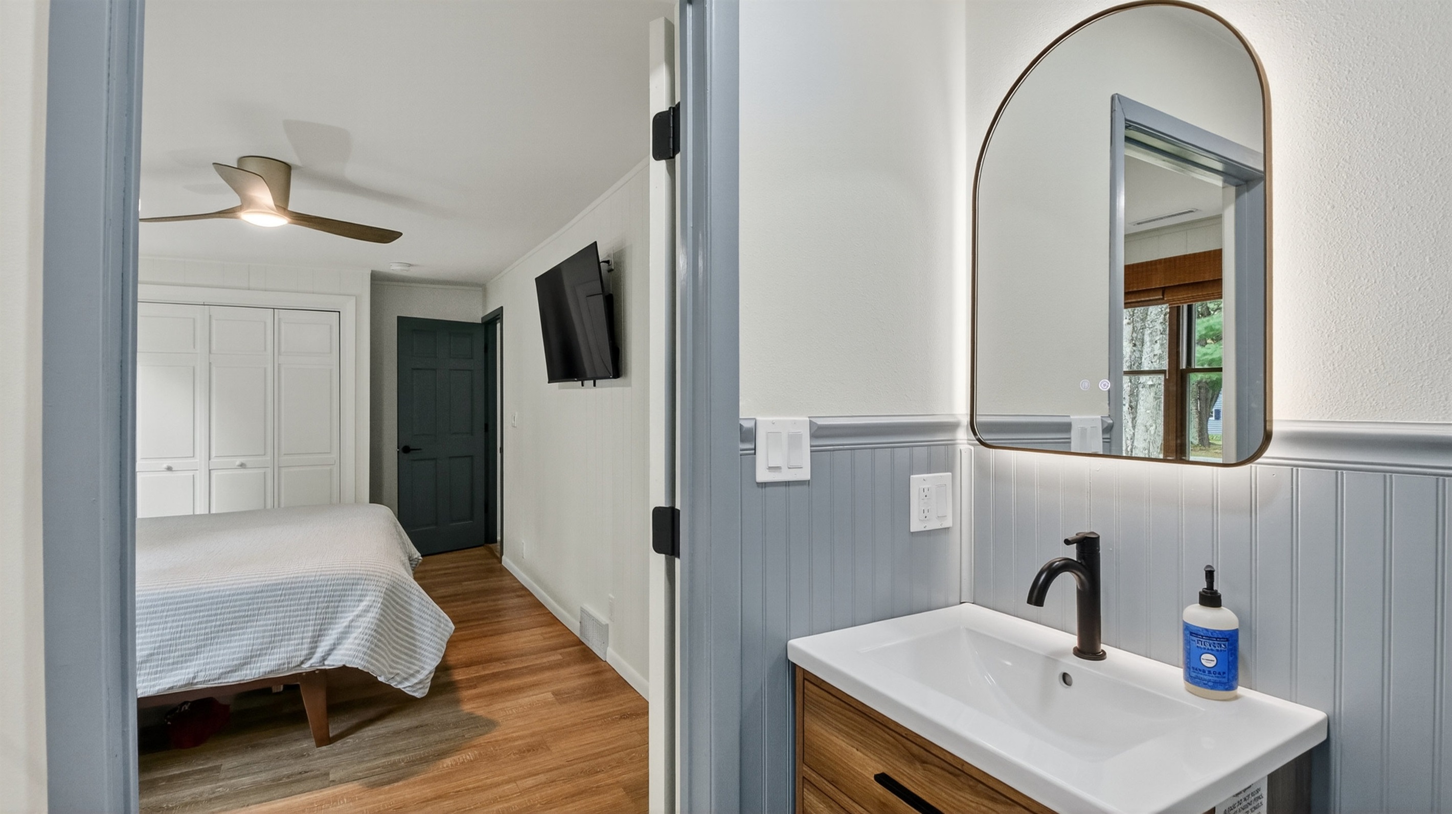 The primary bedroom has an en-suite bathroom with shower.