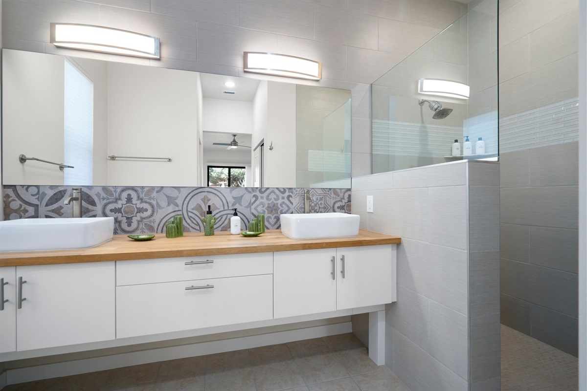 Luxury Spa-Like Ensuite Bath