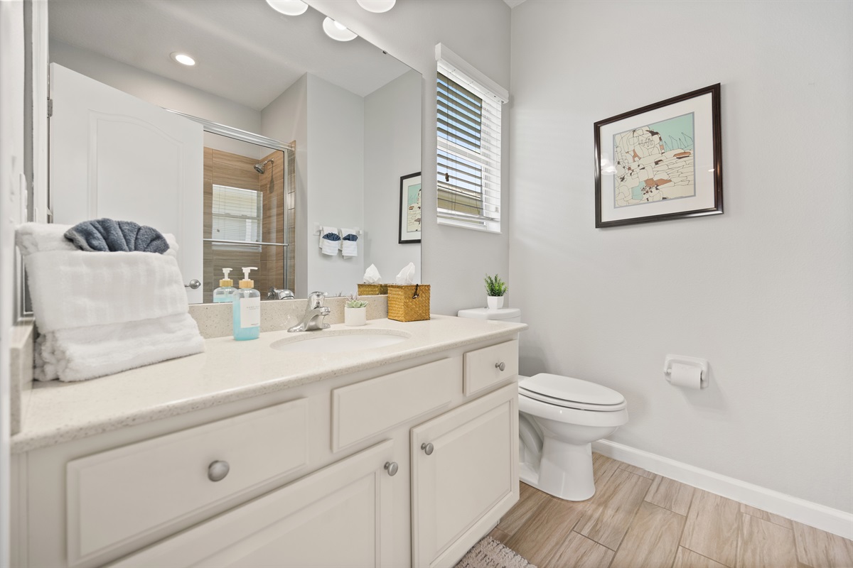 En-suite bathroom