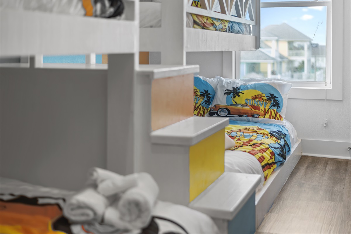 52514734259749f3935f621d2aa887b7 Large | Beachhouse | Texas | TX | Vacation Homes | Galveston | Crystal Beach | Kokomo | Breezy Days | Beachfront Elegance | Sunrise Serenity | Southern Sands Property Management, LLC