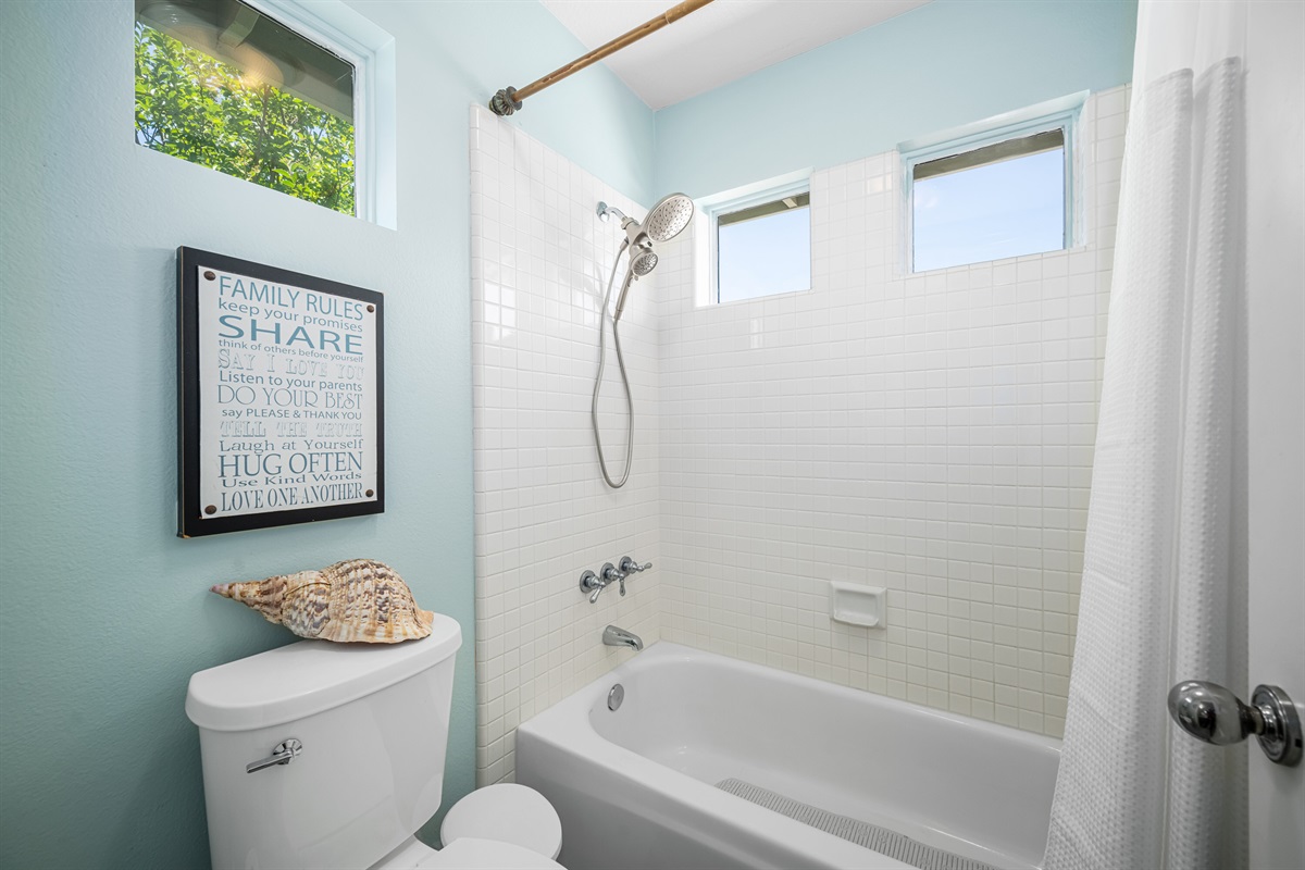 Ensuite Bath shower and toilet area