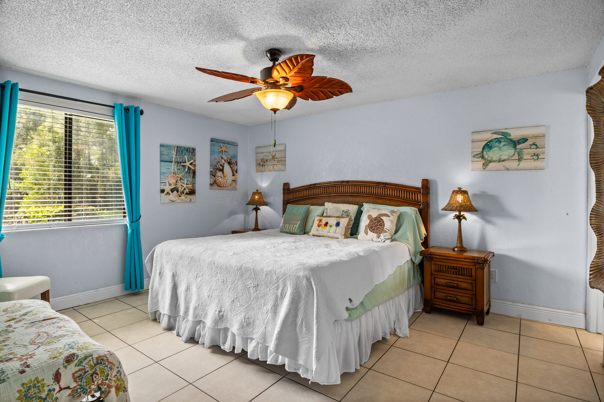 Bedroom 2. Natural light. Ceiling fan.