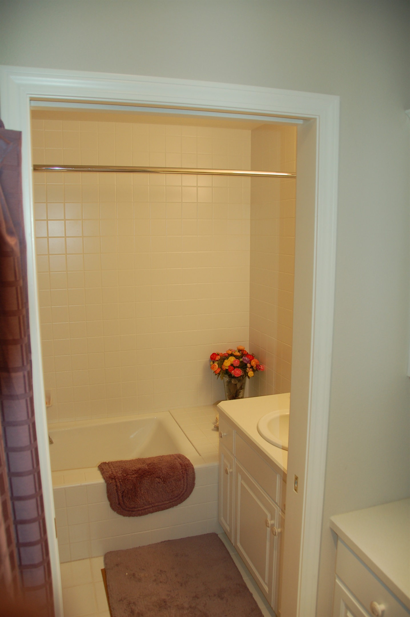 Bathroom upstairs (all 3 bedrooms have same set up)