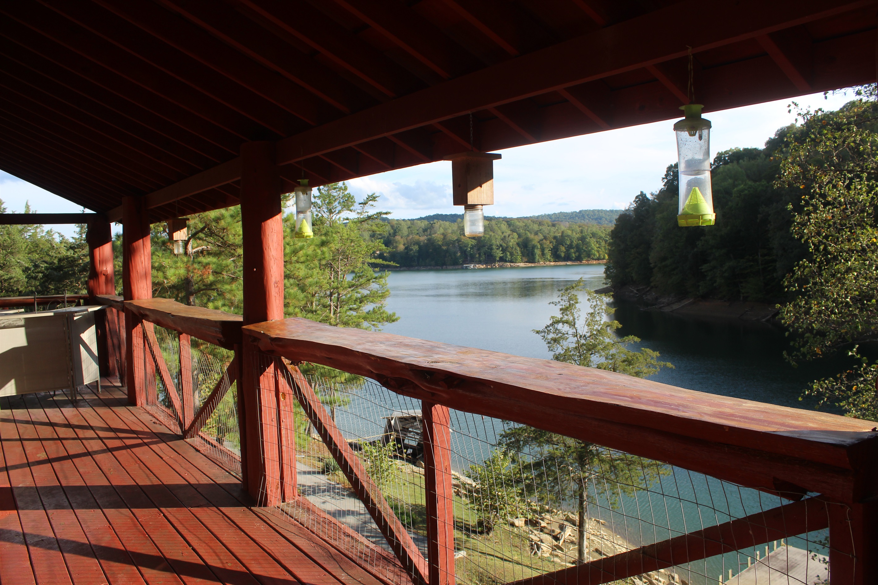 lake view. imagine morning coffee here!