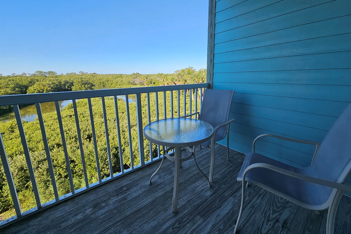 Porch on 2nd Floor with great seating