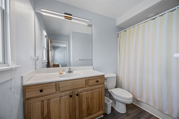 Bunk Room Bath
