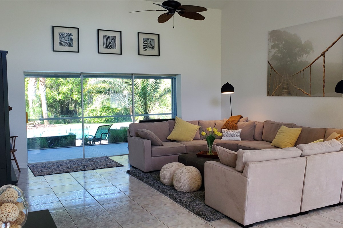 Living Room and view of pool