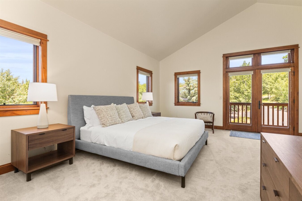 Ensuite Master King Bedroom #3