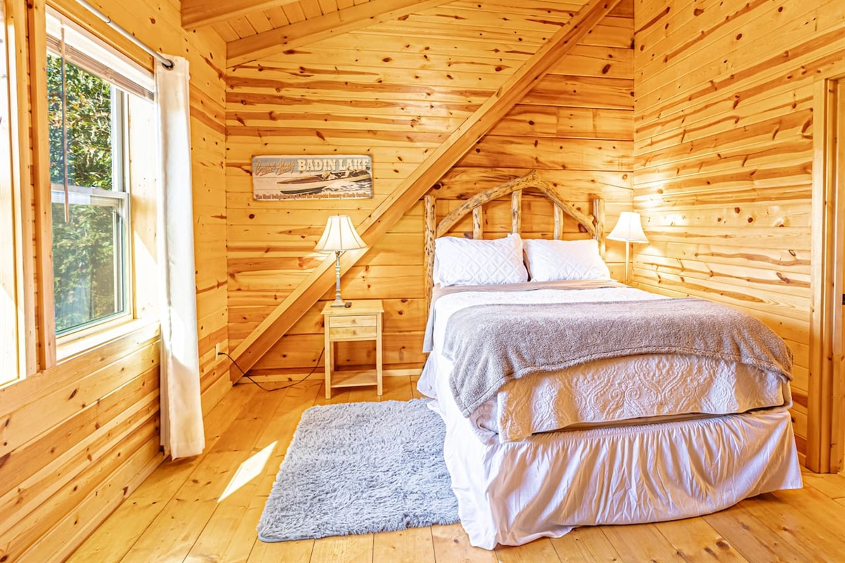 Upstairs Master bedroom TWO with full bath and beautiful mountain/river views/ flat screen tv